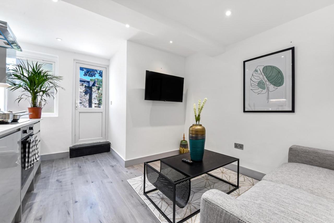 Lovely 2 Bedroom Apartment In Greater Londra Dış mekan fotoğraf
